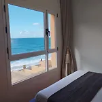 Facing The Ocean *