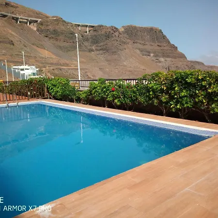 Facing The Ocean Apartment *