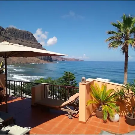Facing The Ocean Santa Maria de Guia de Gran Canaria
