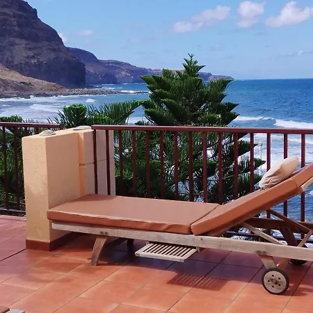Facing The Ocean Apartment *